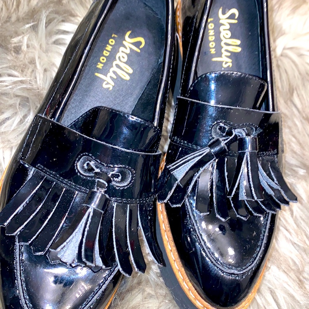 Shoes - Picture 2 of 5